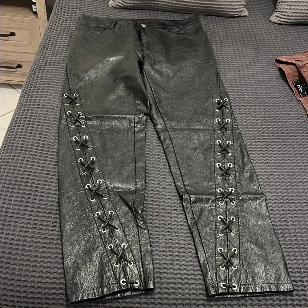Pants Bundle - Picture 2 of 13